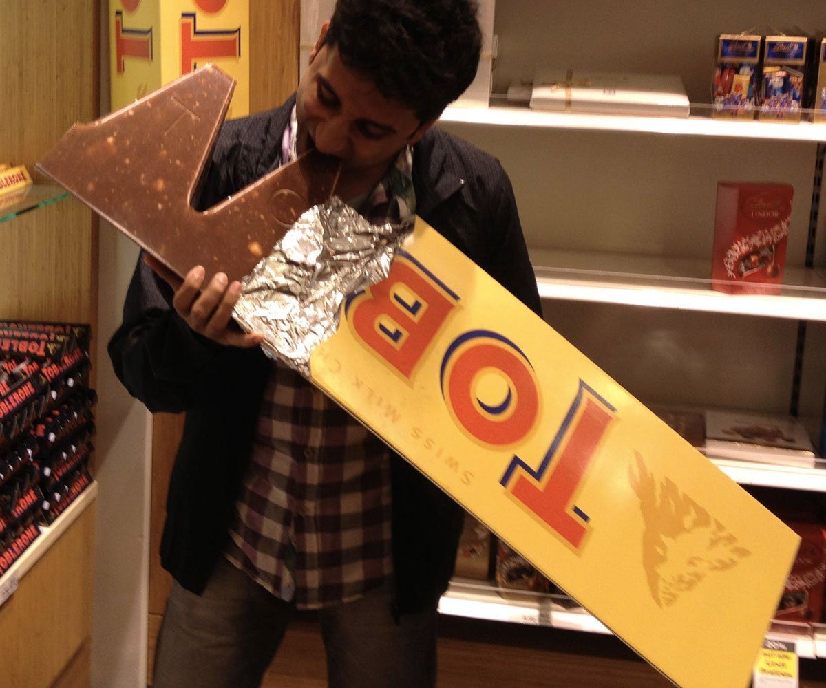 10-pound-toblerone-bar-20449.jpg