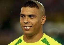 Ronaldo, 2002'deki saç stilini neden yaptığını açıkladı!