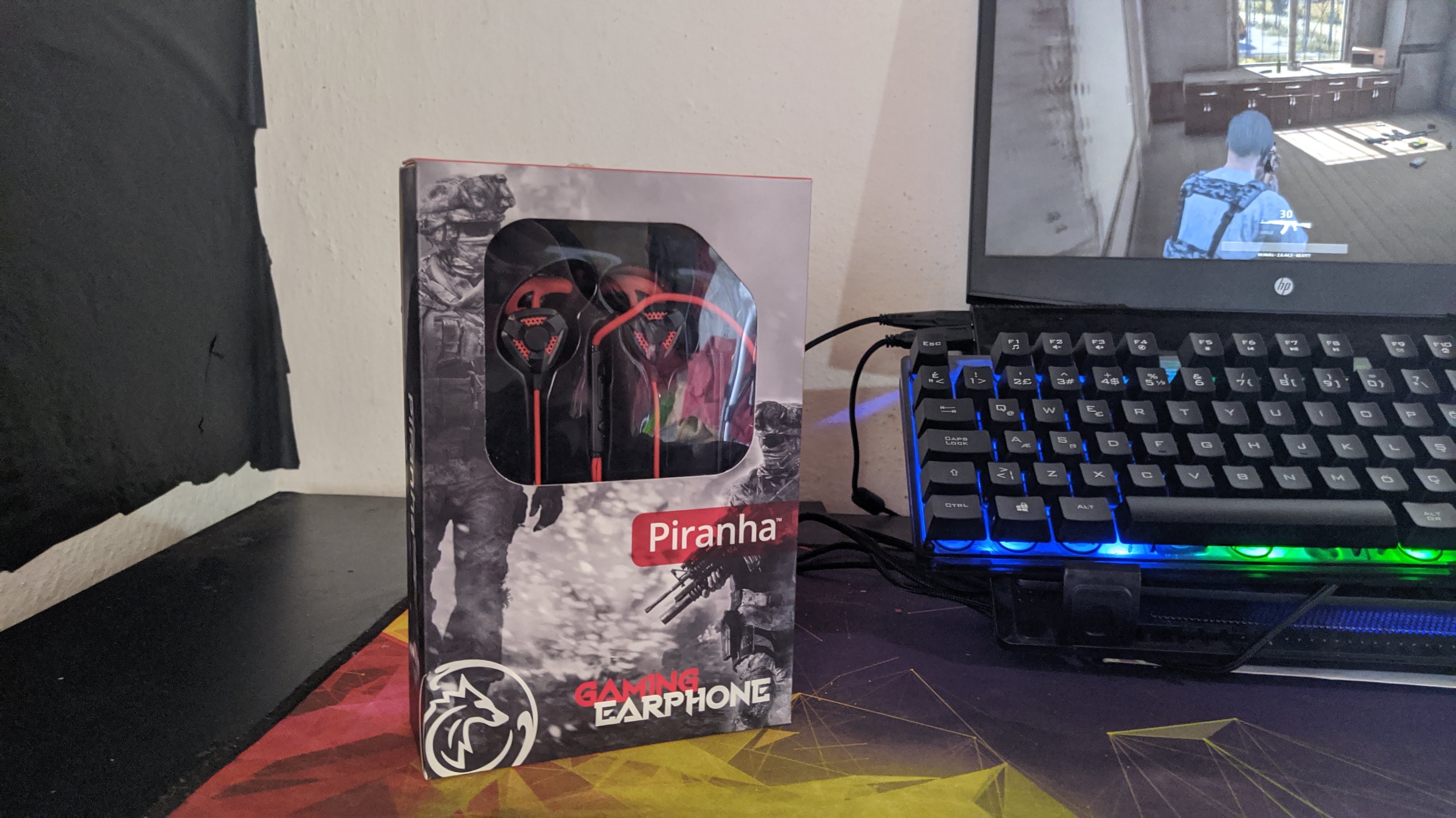 Piranha 2045 gaming online earphone