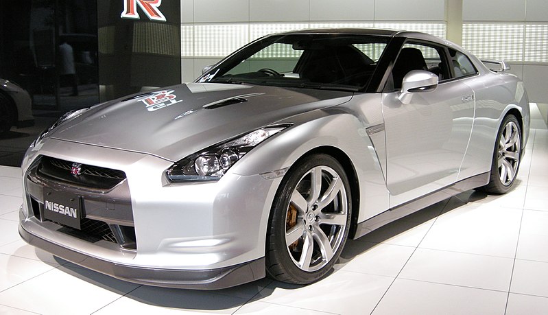 800px-Nissan_GT-R_01.jpg