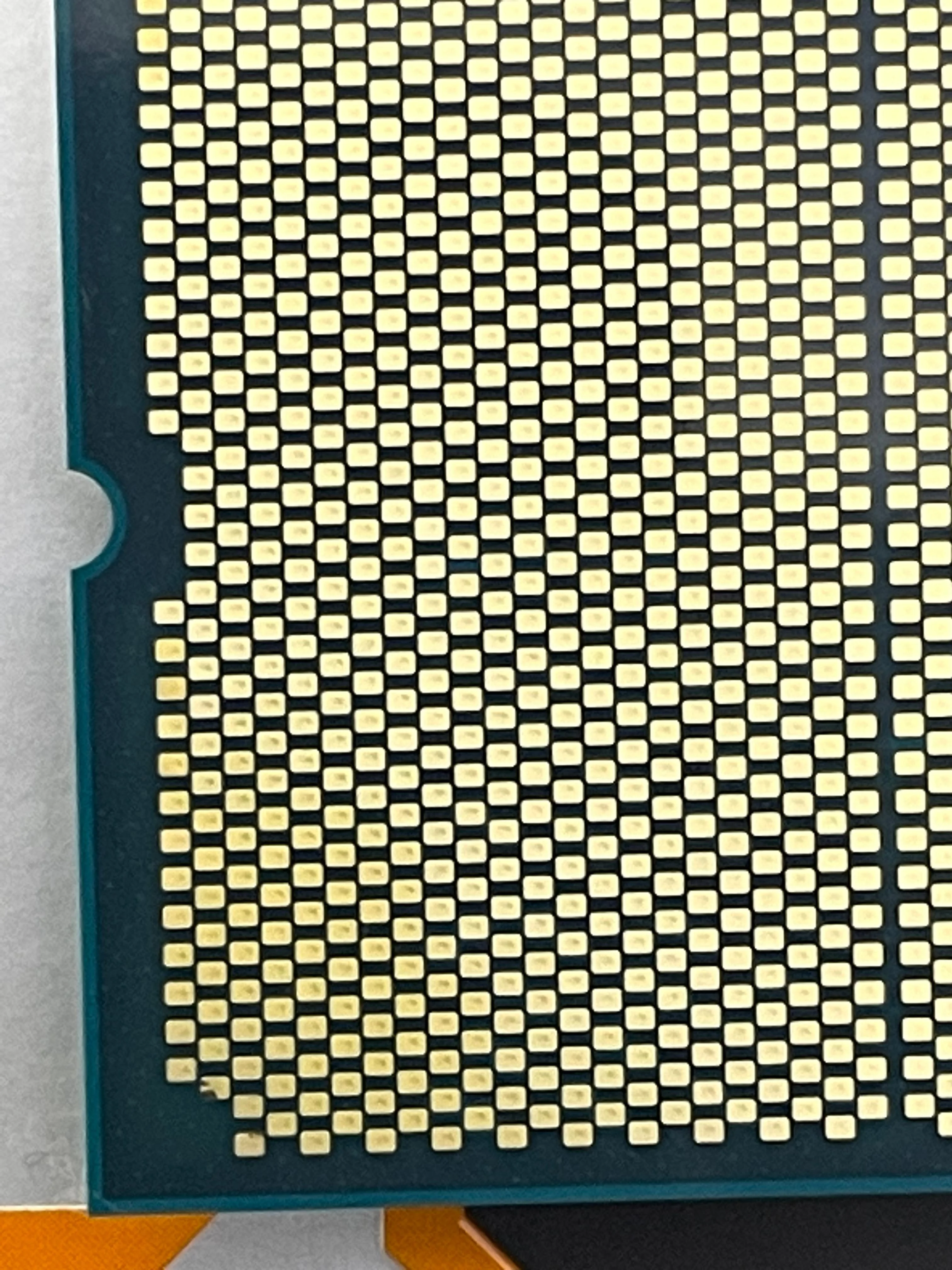 %90 izopropil alkolle pad üstü temizlenmiş hali.webp