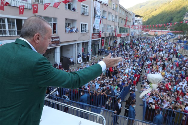 erdogan-giresun-da-miting-yapti-sosyal-mesafe-hice-sayildi-775313-1.jpg