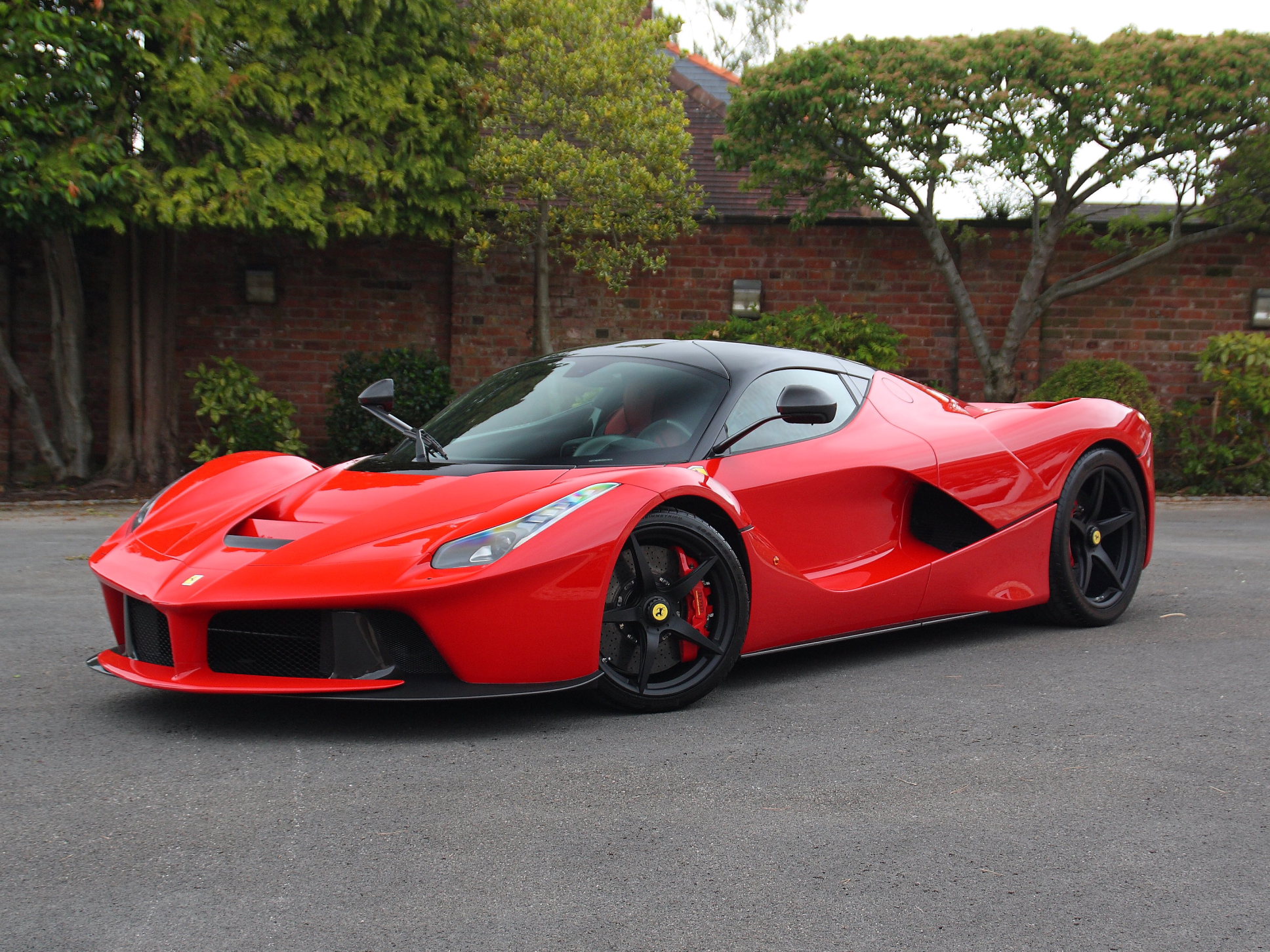 ferrari-laferrari-2311-1.jpg