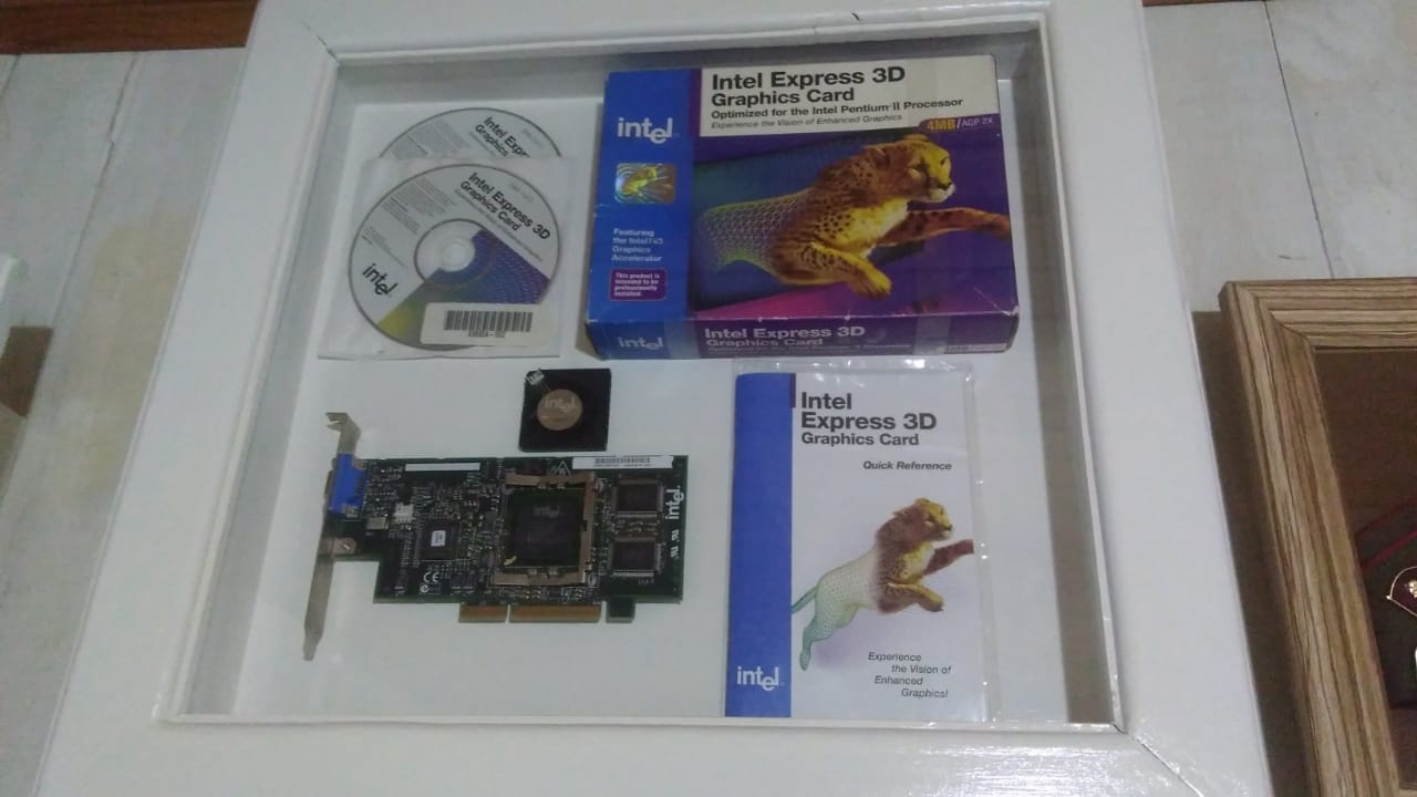 Intel I740 4mb 3.jpg