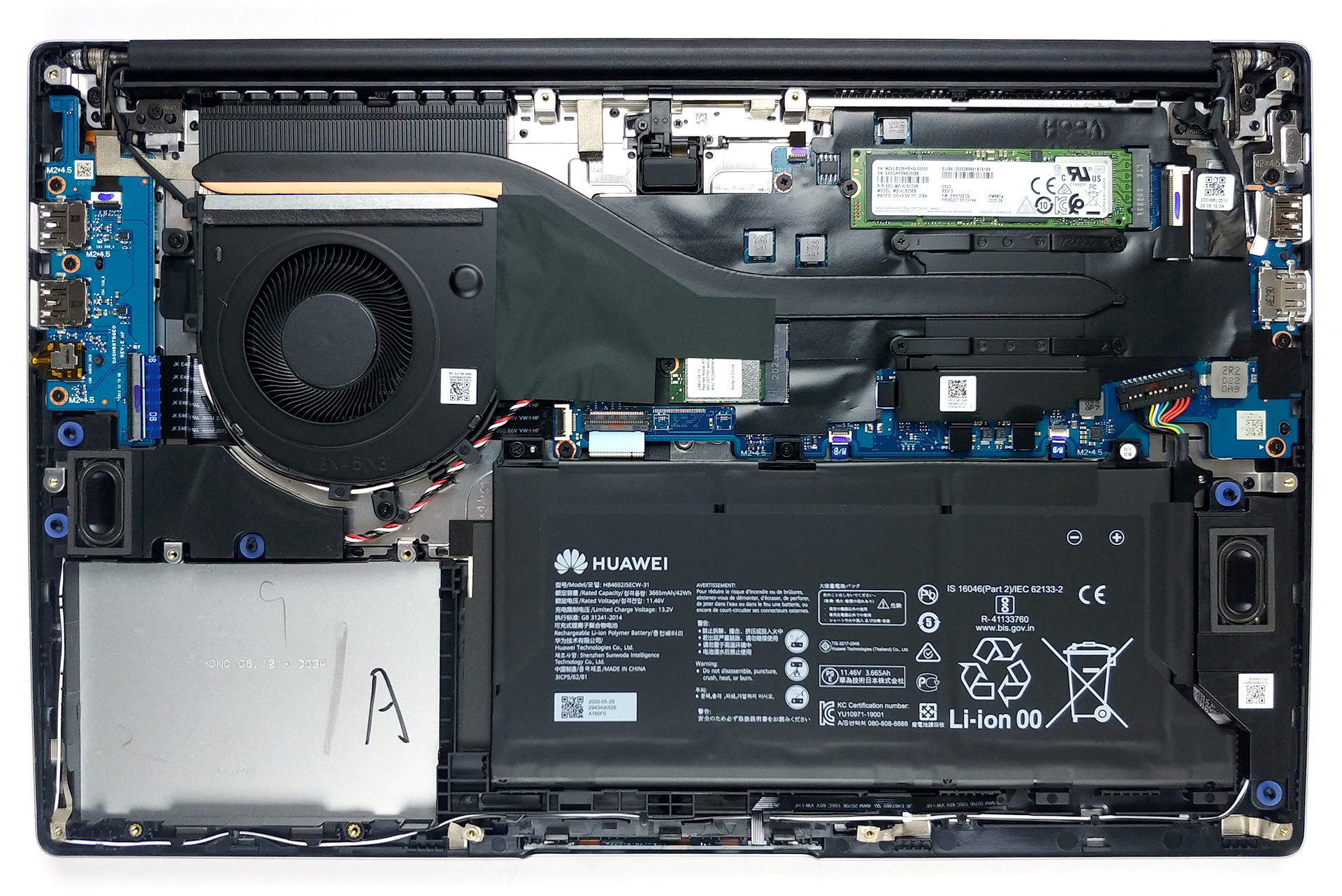 internals-9.jpg