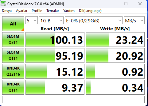 Kingston 32 GB.png