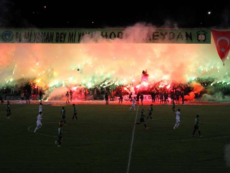 kocaelispor-fan-tarafta.jpg