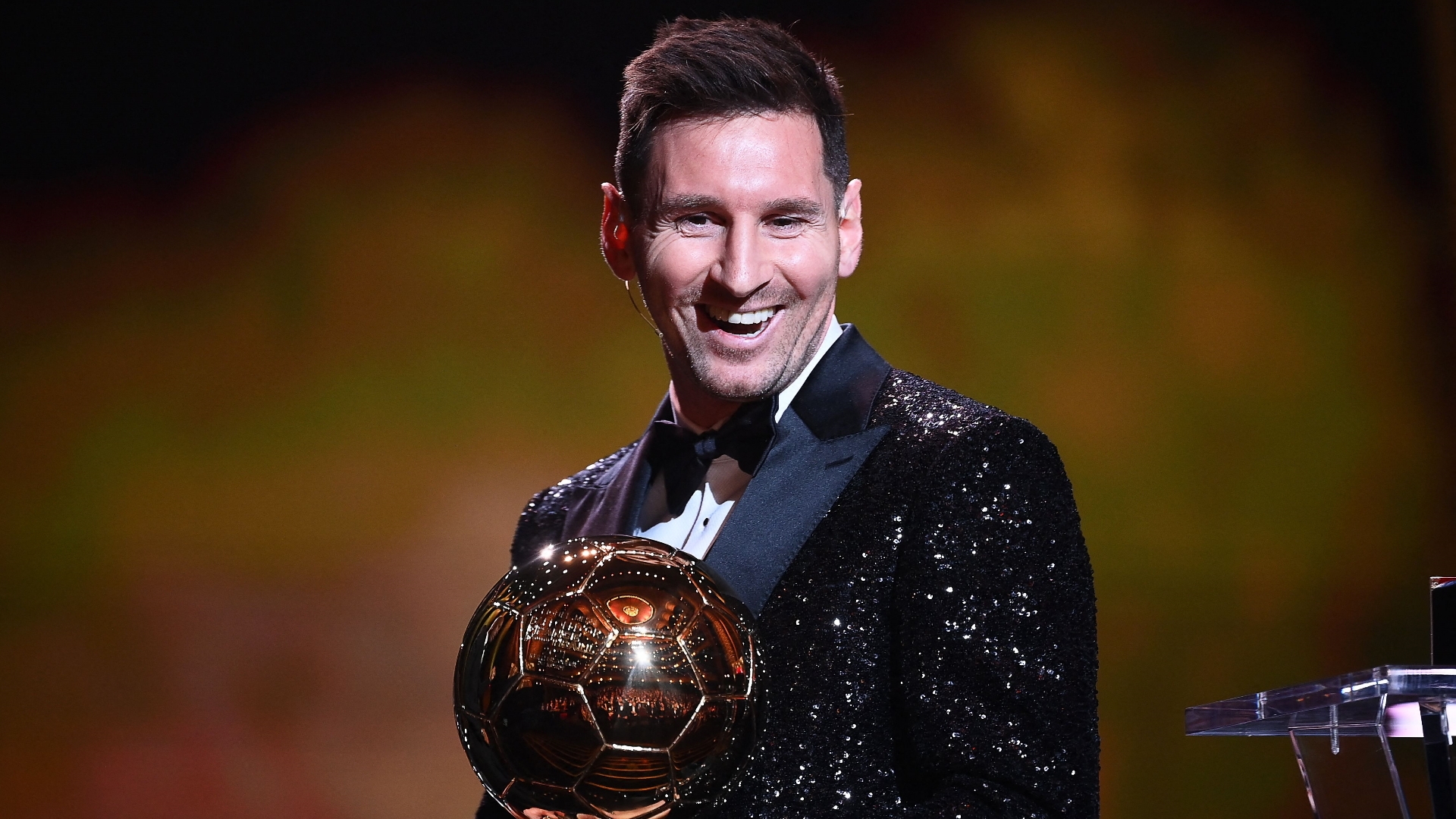 Lionel_Messi_Ballon_d_Or_2021.jpg