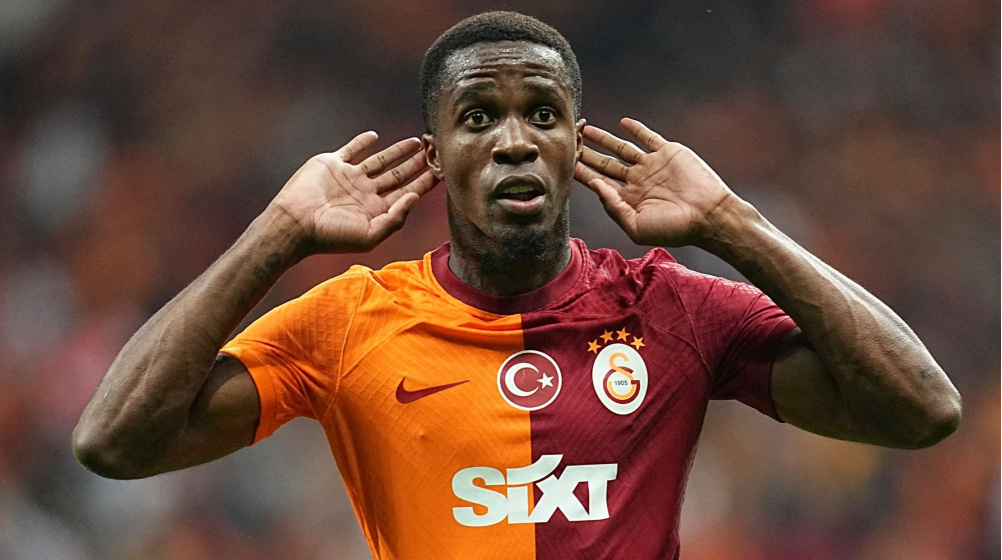 wilfried-zaha-galatasaray-1699262659-121243.jpg