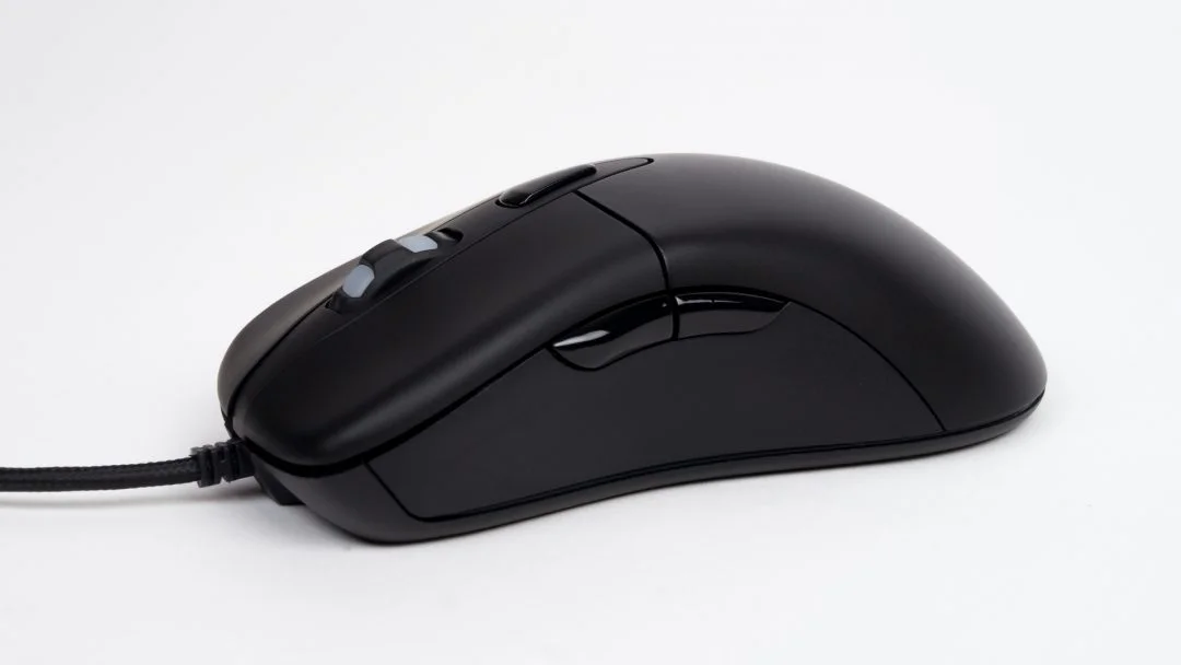 XPG_infarex_m20_review_leftside-1080x608.webp